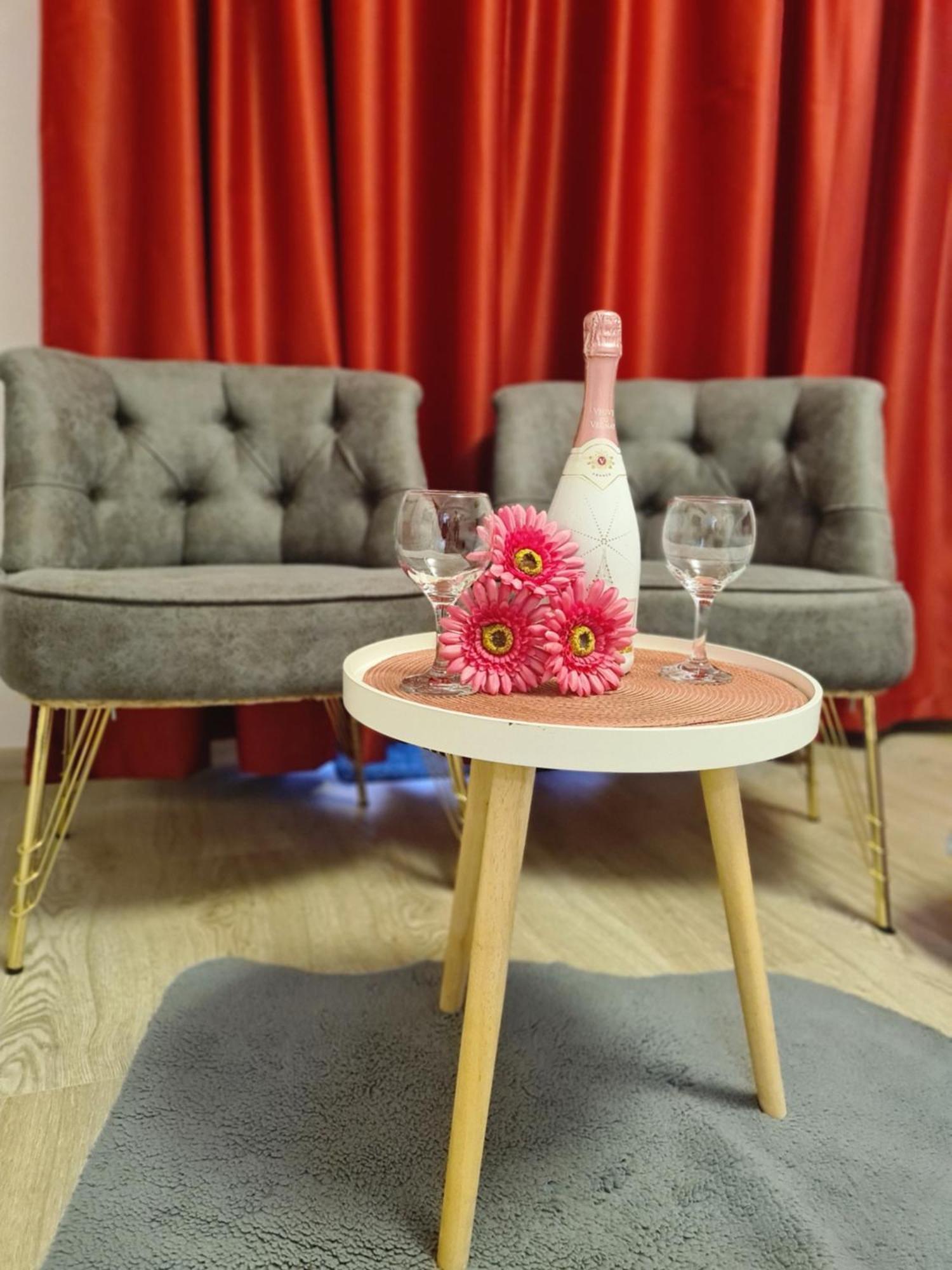 Studio Red Daire Braşov Dış mekan fotoğraf